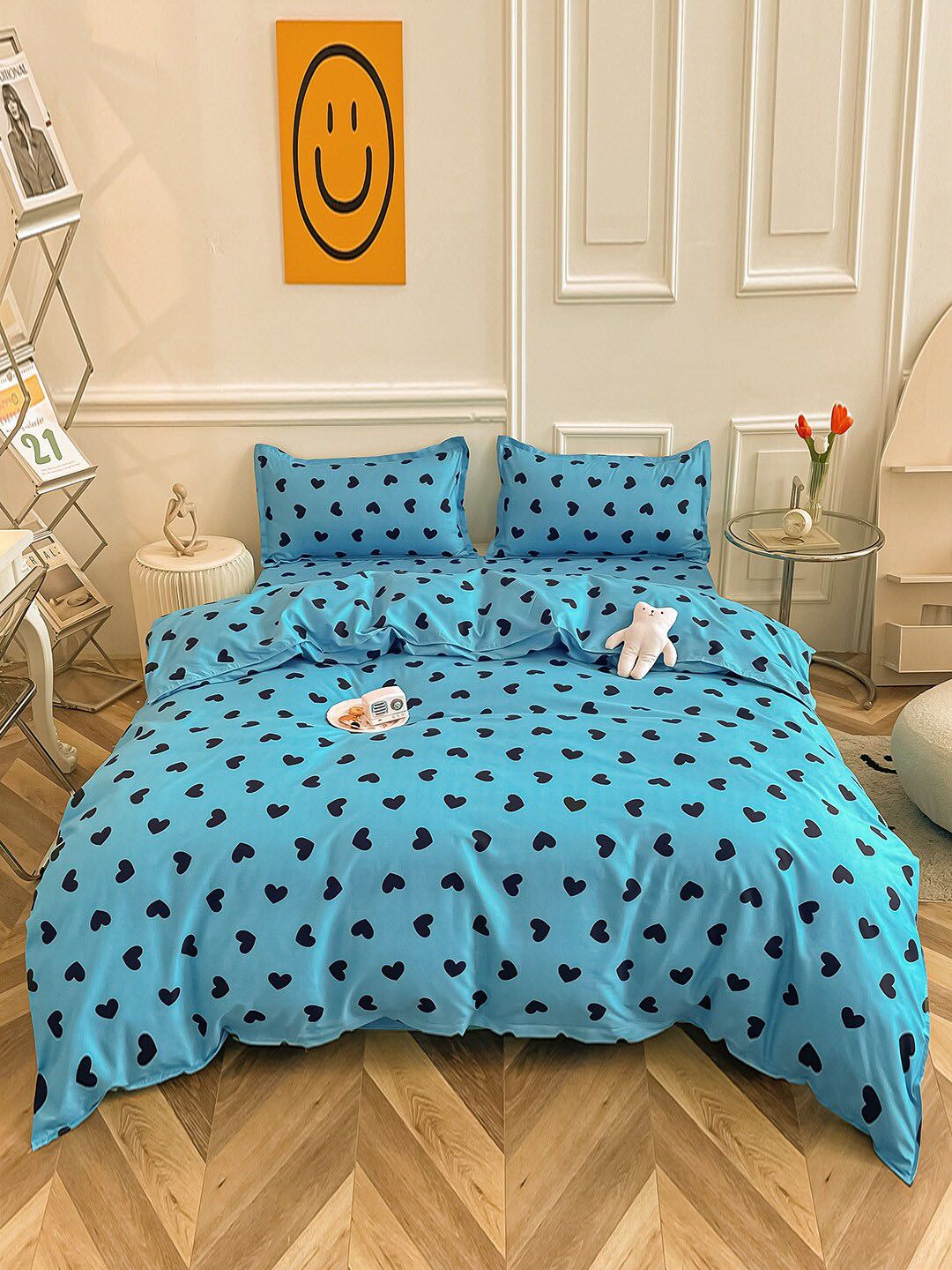 JC Collection Blue & Black Printed Double Queen Bedsheet with 2 Pillow Covers & 1 Quilt Cover Price in India