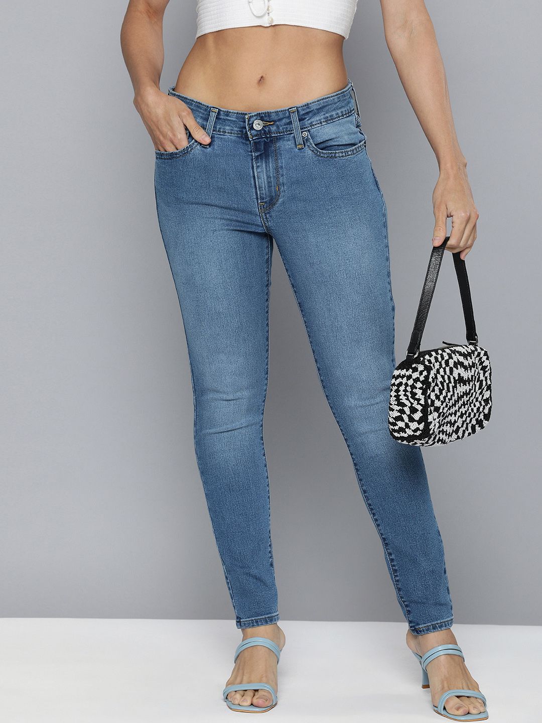 Levis Women Blue Skinny Fit Heavy Fade Stretchable Jeans Price in India