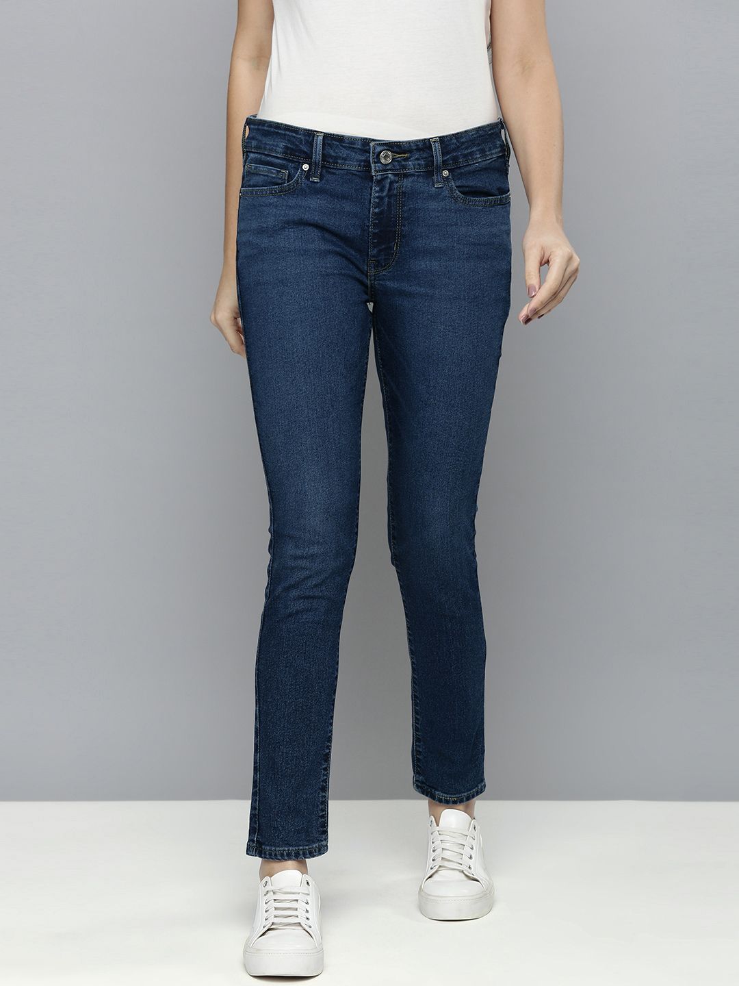 Levis Women Blue 711 Skinny Fit Mid-Rise Stretchable Jeans Price in India