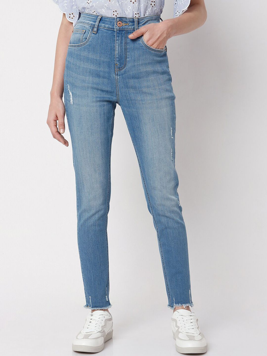 Vero Moda Women Blue Slim Fit High-Rise Mildly Distressed Light Fade Jeans Price in India