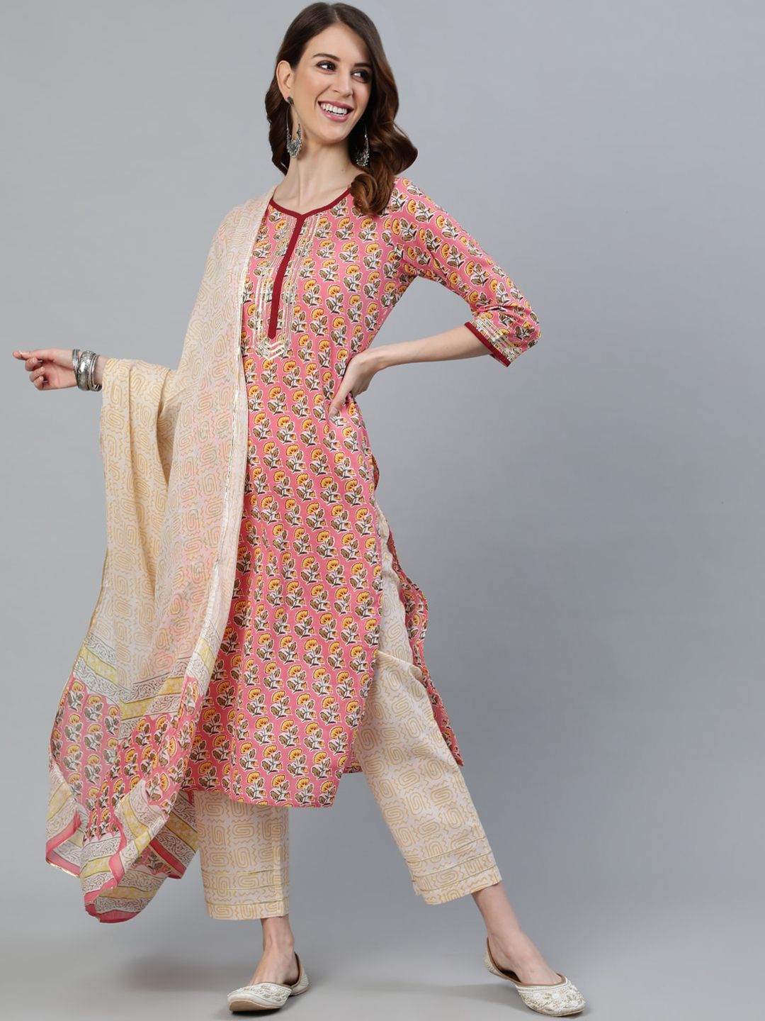 Jaipur Kurti Women Pink Floral Printed Gotta Patti Pure Cotton Kurta with Trousers With Dupatta Price in India