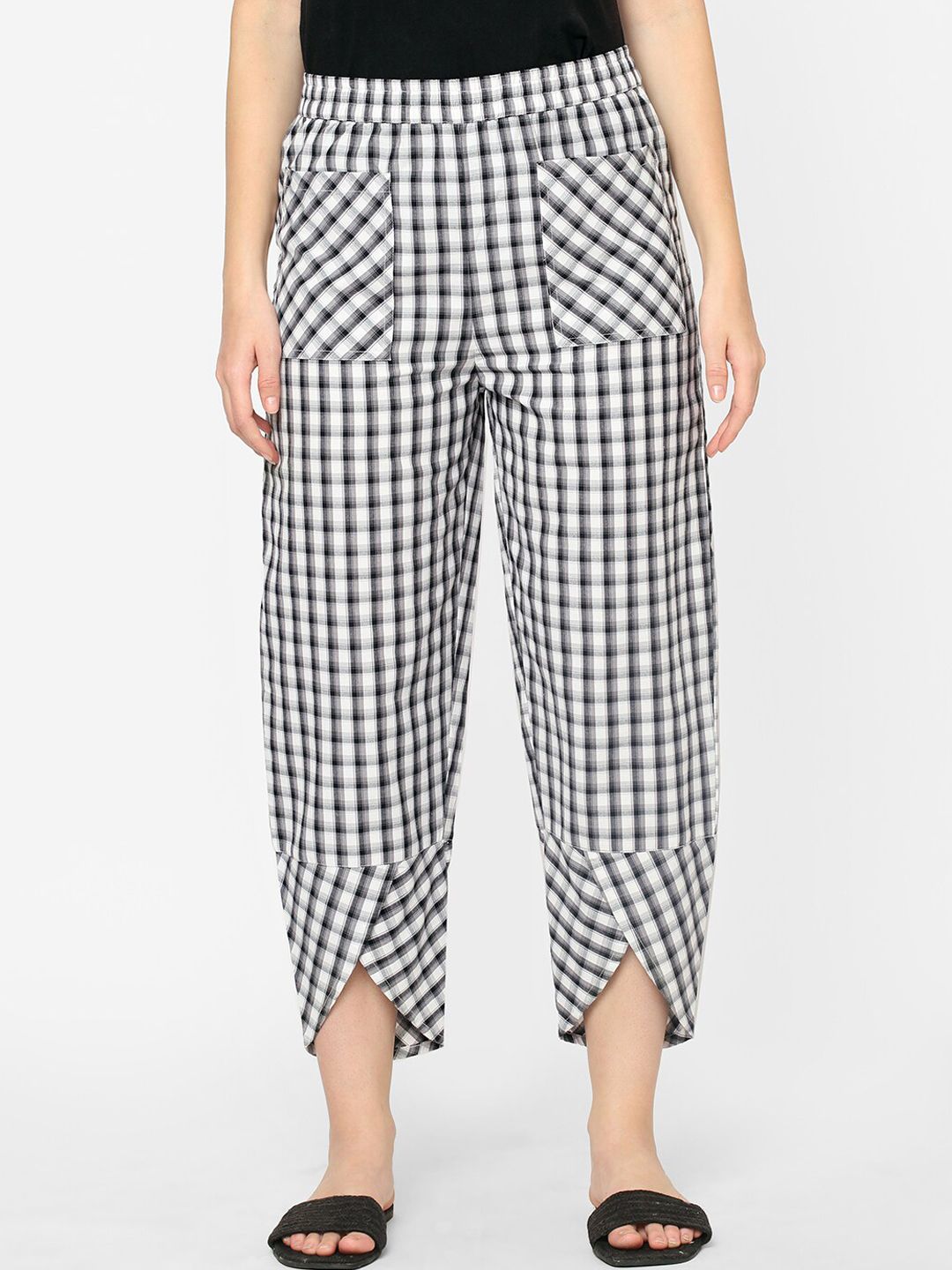 Mystere Paris Women Black & White Checked Cotton Lounge Pant Price in India