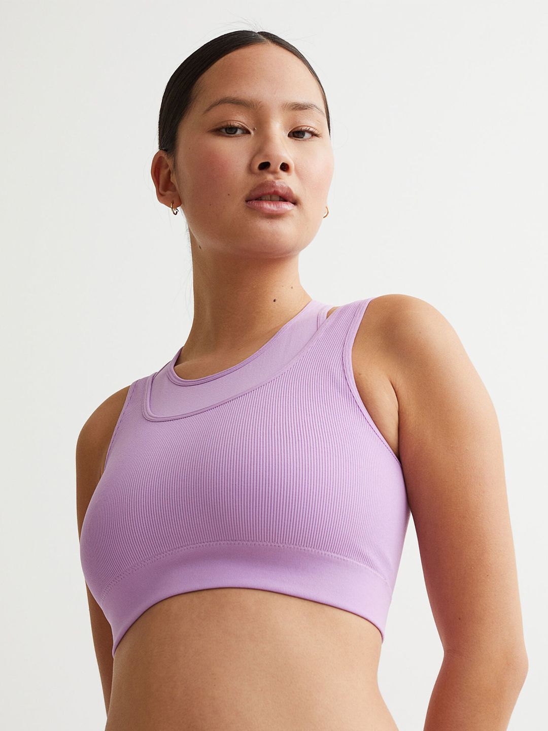 H&M Women Lavender Solid Seamless Light support Sports bra 1059204004 Price in India