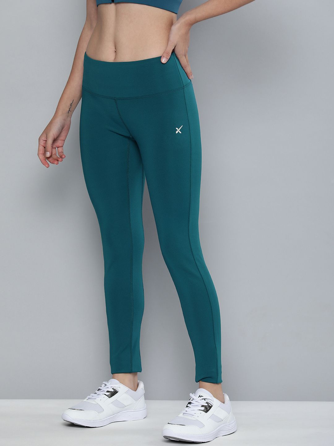HRX By Hrithik Roshan Women Teal Blue Solid Skinny Fit Training Rapid-Dry Tights Price in India