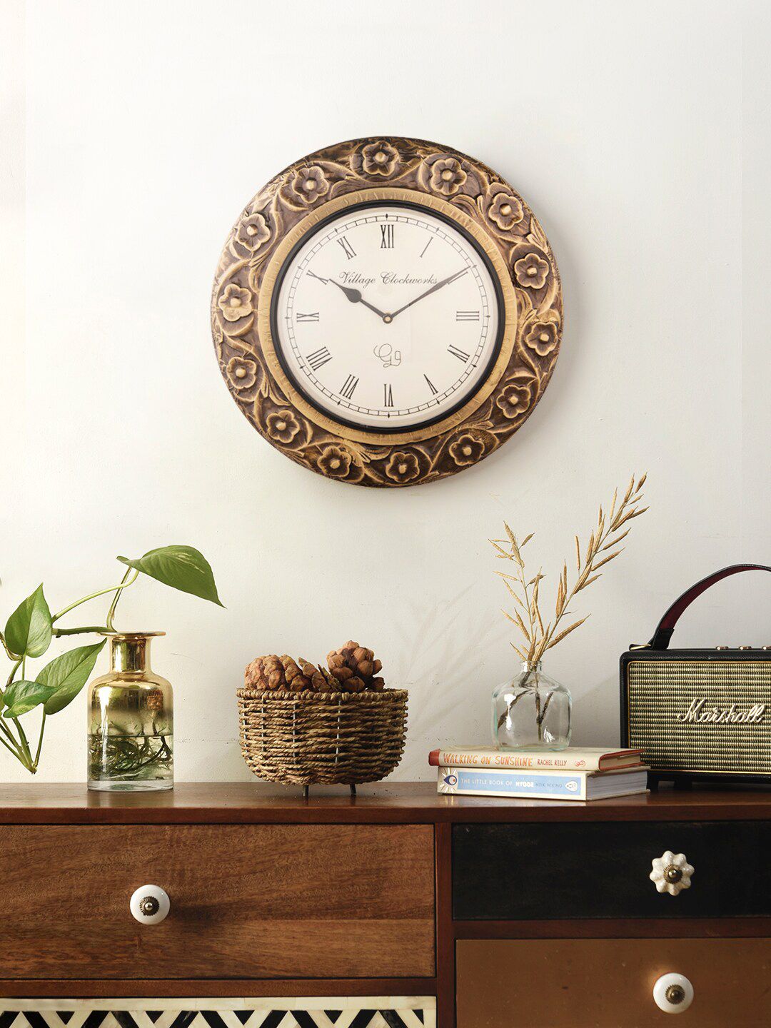 green girgit Gold-Toned Textured Traditional Wall Clock - 40 cm Price in India
