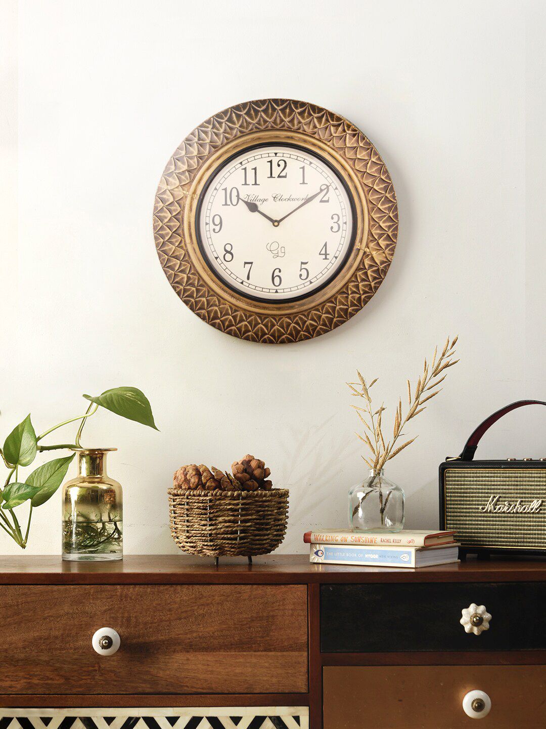 green girgit Gold-Toned & White Textured Contemporary Wall Clock Price in India