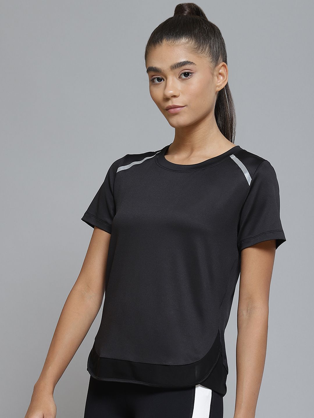 Fitkin Women Black Solid Knitted Rapid-Dry T-shirt Price in India