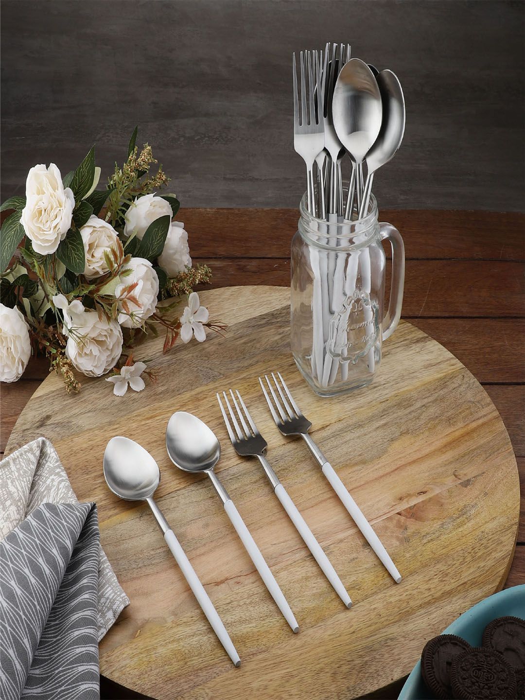 VarEesha 12 Pieces Silver Toned Stainless Steel Radiant Mixed Cutlery Set Price in India