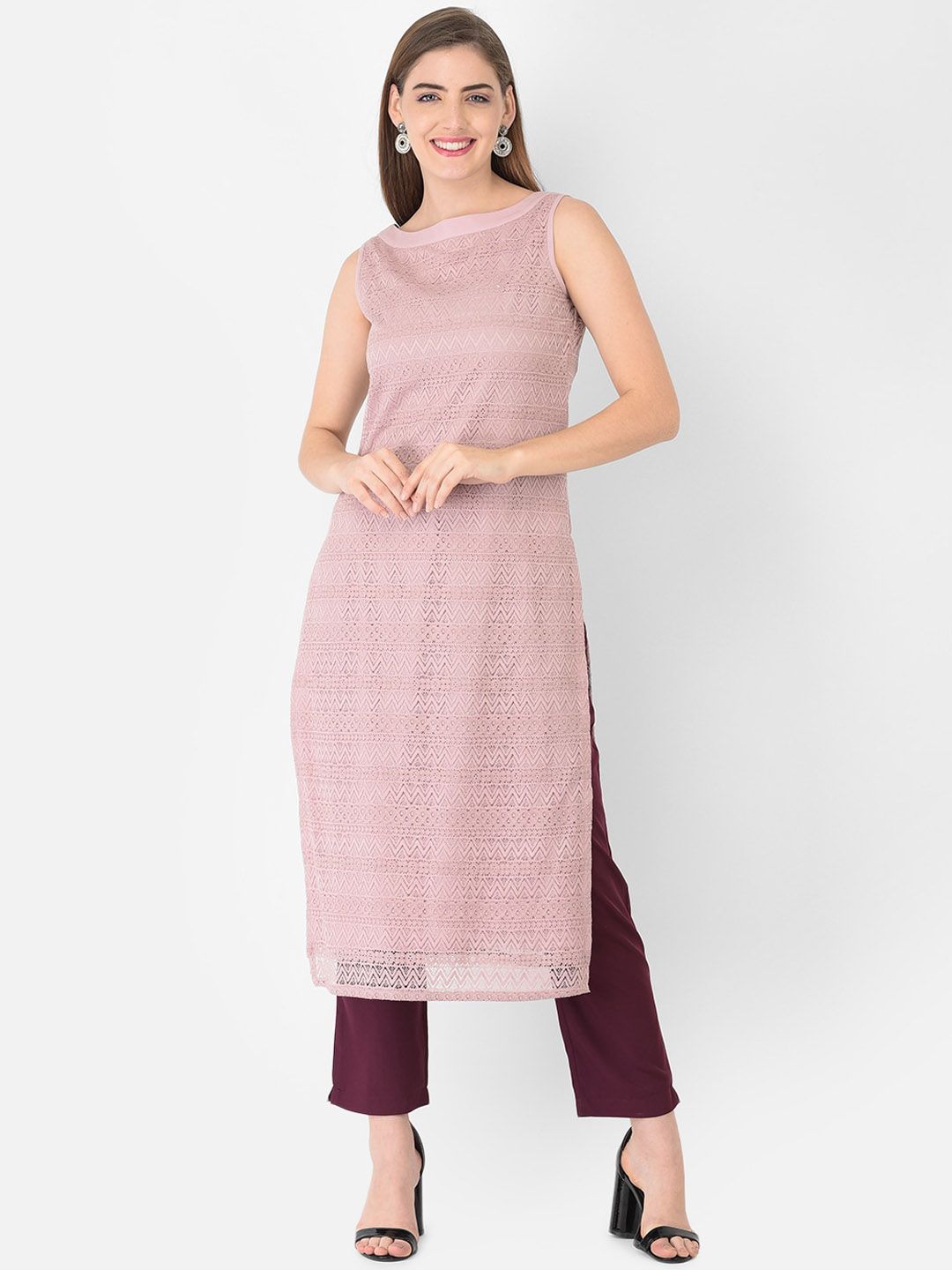 Ojjasvi Women Pink Geometric Embroidered Kurta Price in India