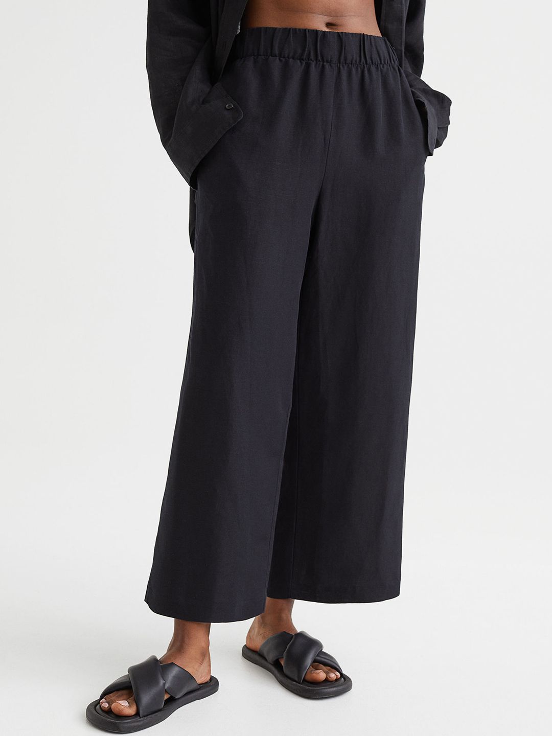 H&M Women Black Wide Linen-blend Trousers Price in India