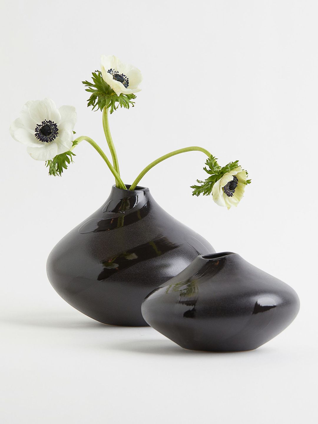 H&M Black Solid Large Stoneware Vase Price in India