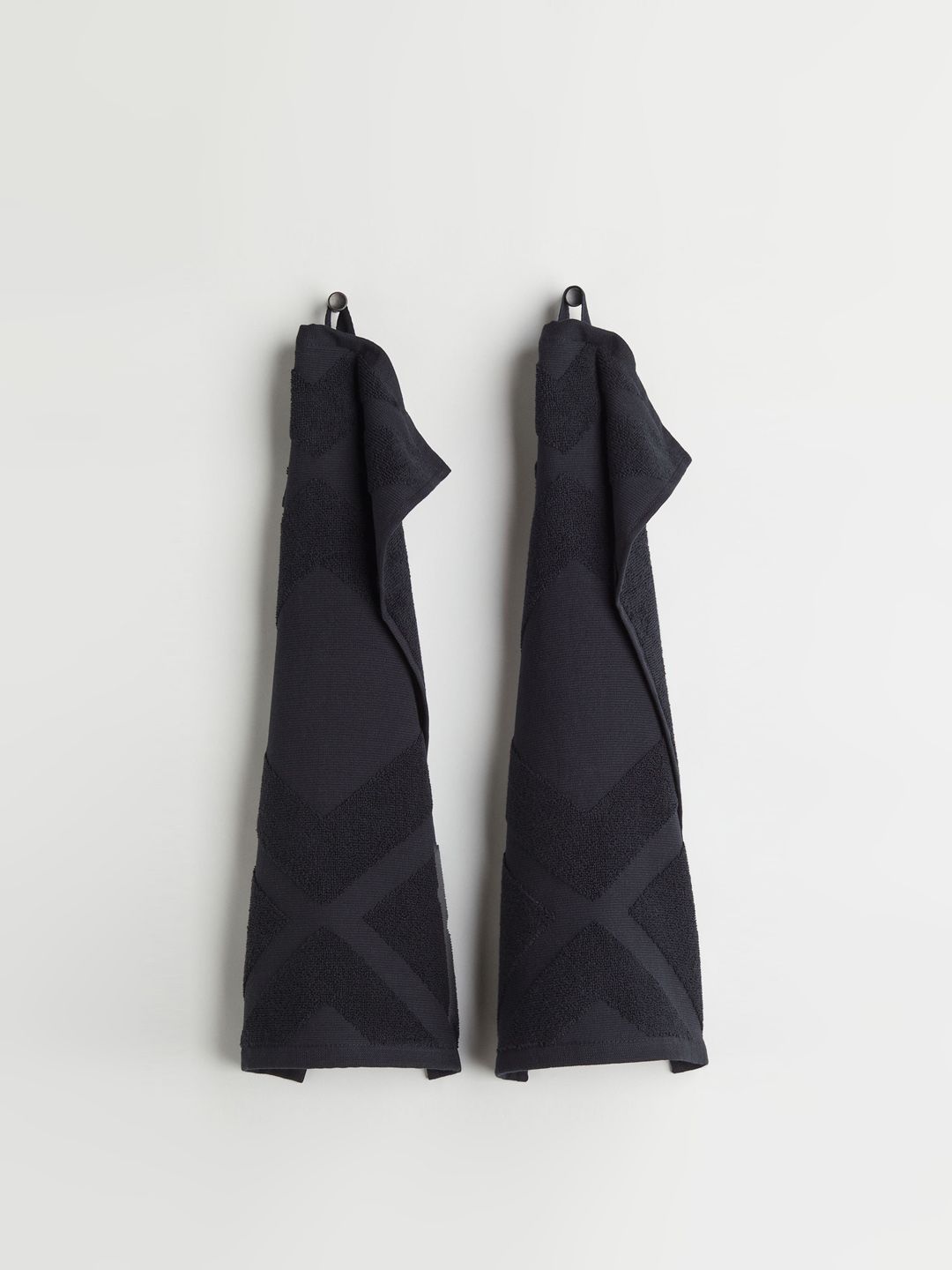 H&M Black Pack of 2 Guest Towels Price in India