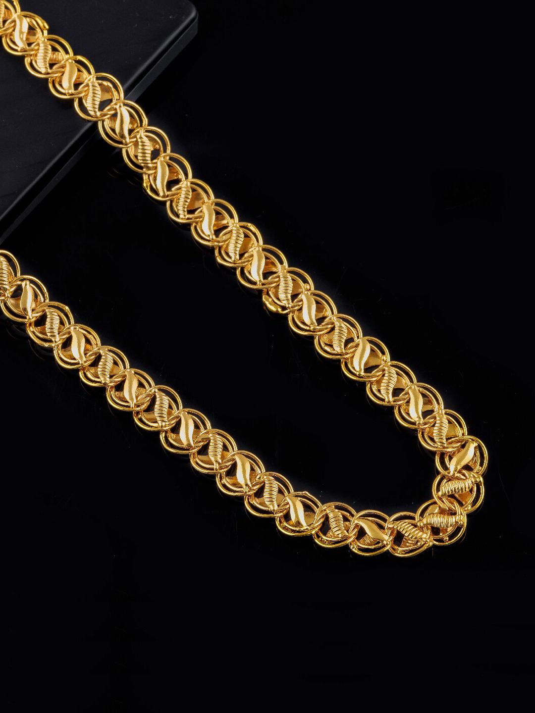 Brado Jewellery Unisex Brass Gold-Plated Chain Price in India