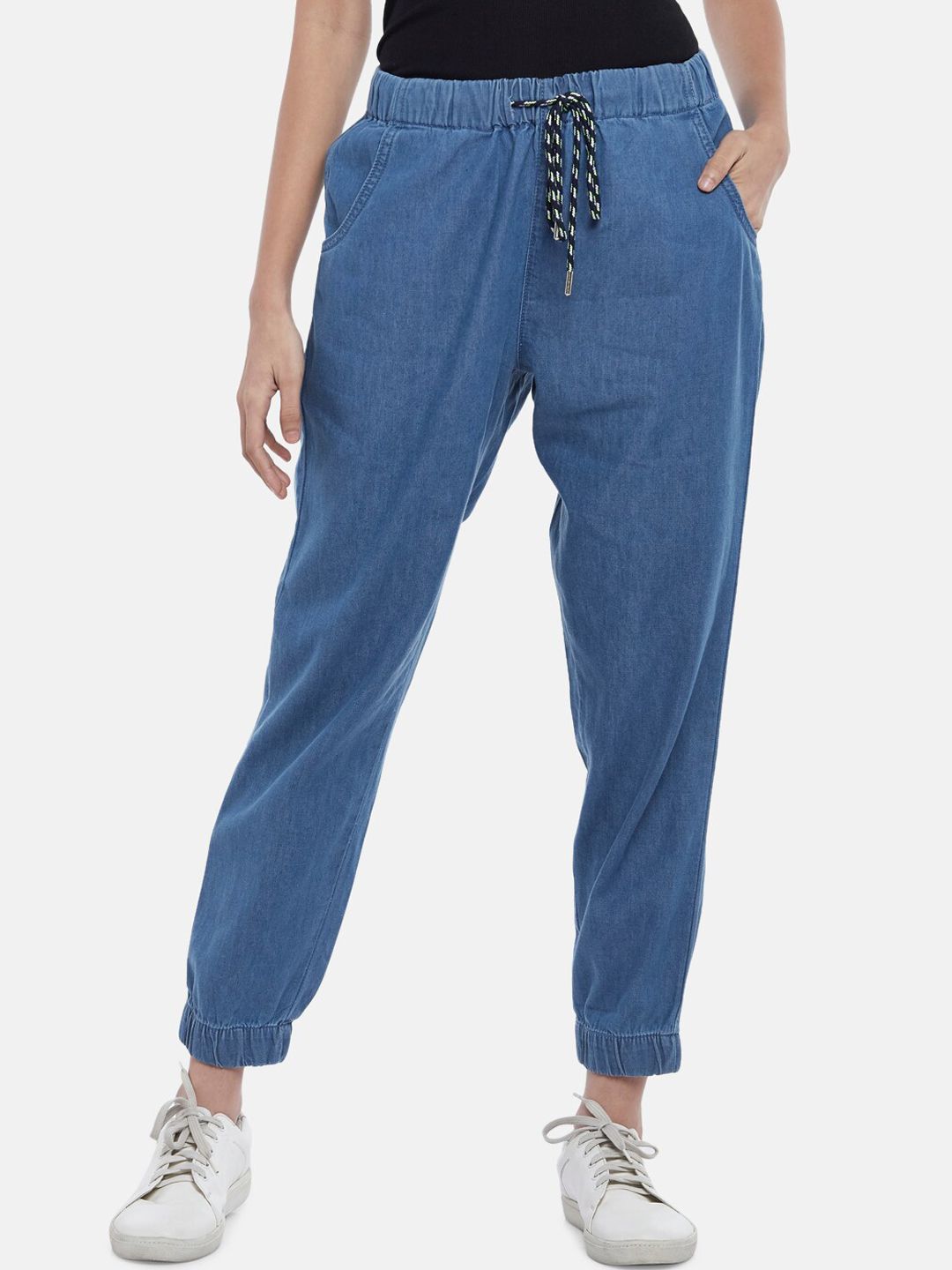 People Women Blue Jogger Jeans Price in India