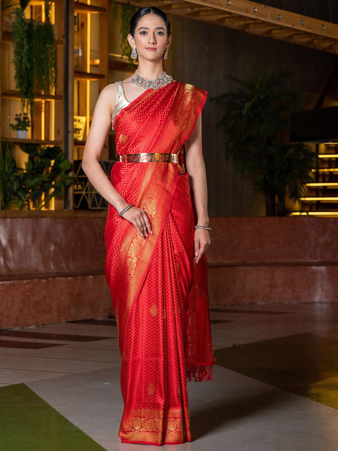 BEATITUDE Red & Gold-Toned Ethnic Motifs Silk Blend Banarasi Saree Price in India