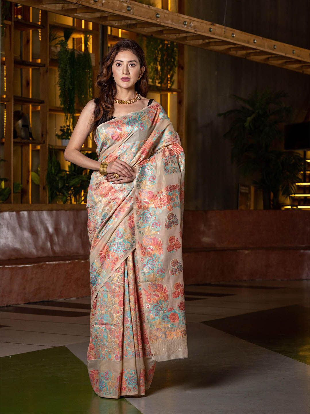 BEATITUDE Peach-Coloured & Blue Floral Cotton Blend Saree Price in India