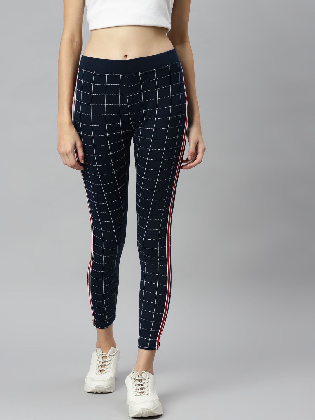 Aarika Women Navy blue & White Pure Cotton Checked Regular Gym Tights Price in India