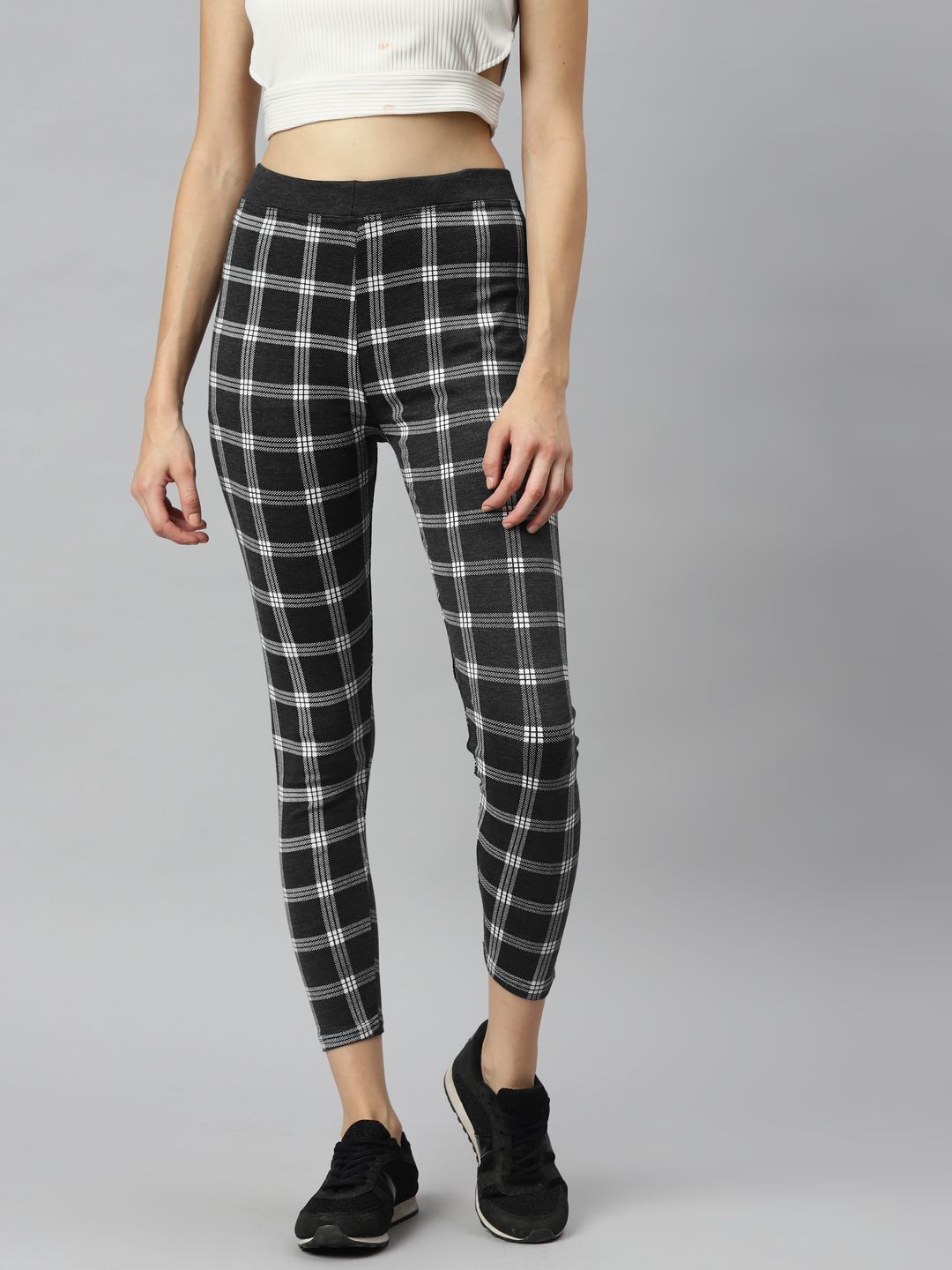 Aarika Women Charcoal & White Pure Cotton Checked Regular Gym Tights Price in India