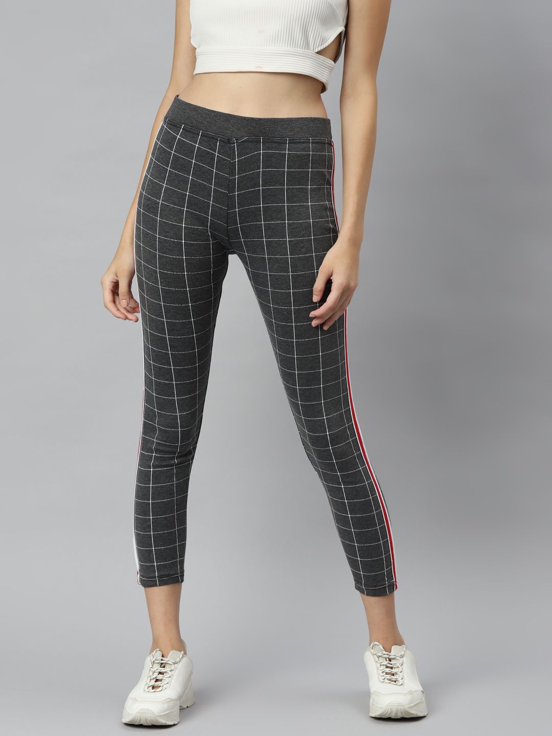 Aarika Women Grey & White Pure Cotton Checked Regular Gym Tights Price in India