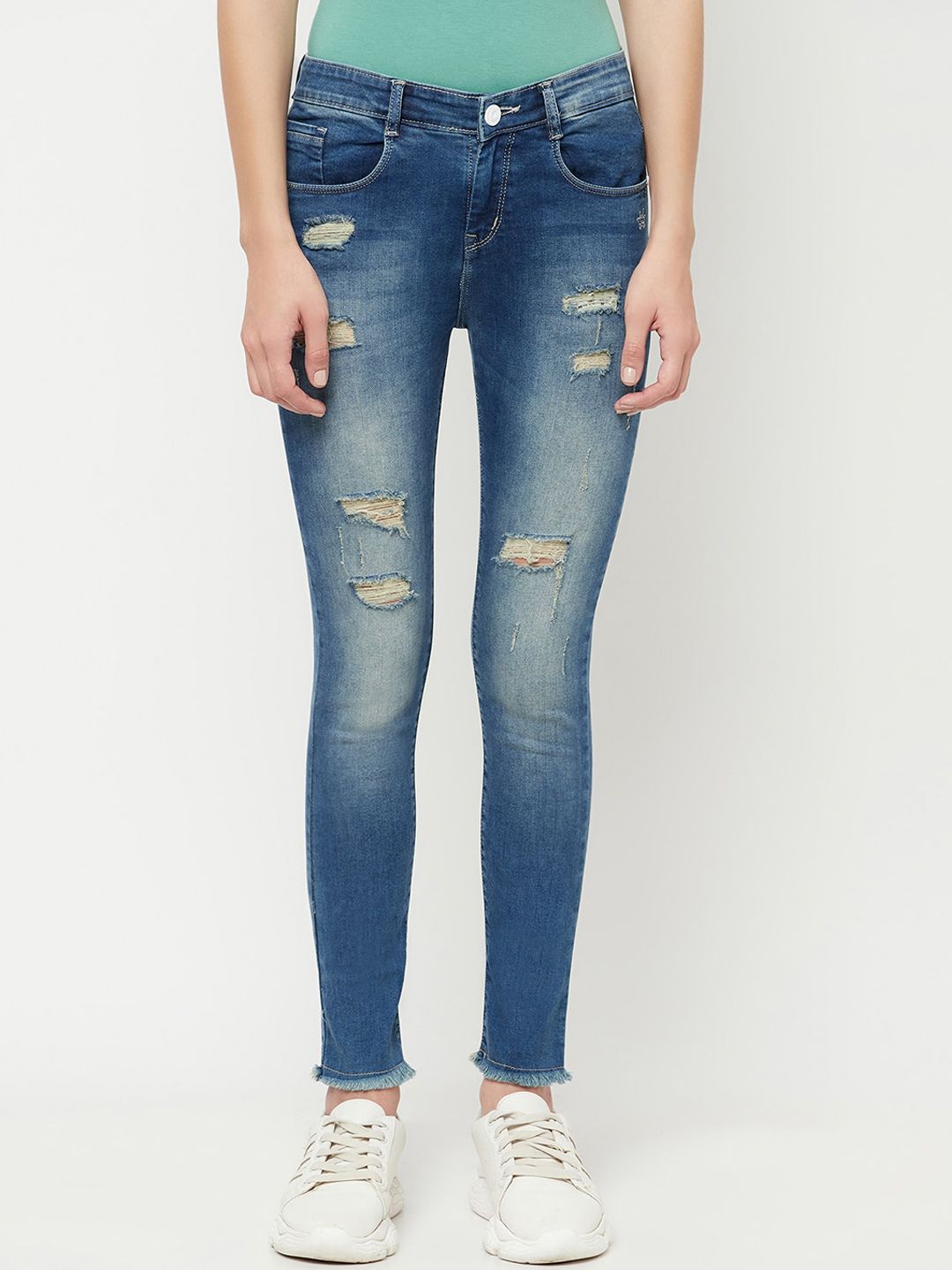 Crimsoune Club Women Blue Skinny Fit Mildly Distressed Heavy Fade Stretchable Jeans Price in India