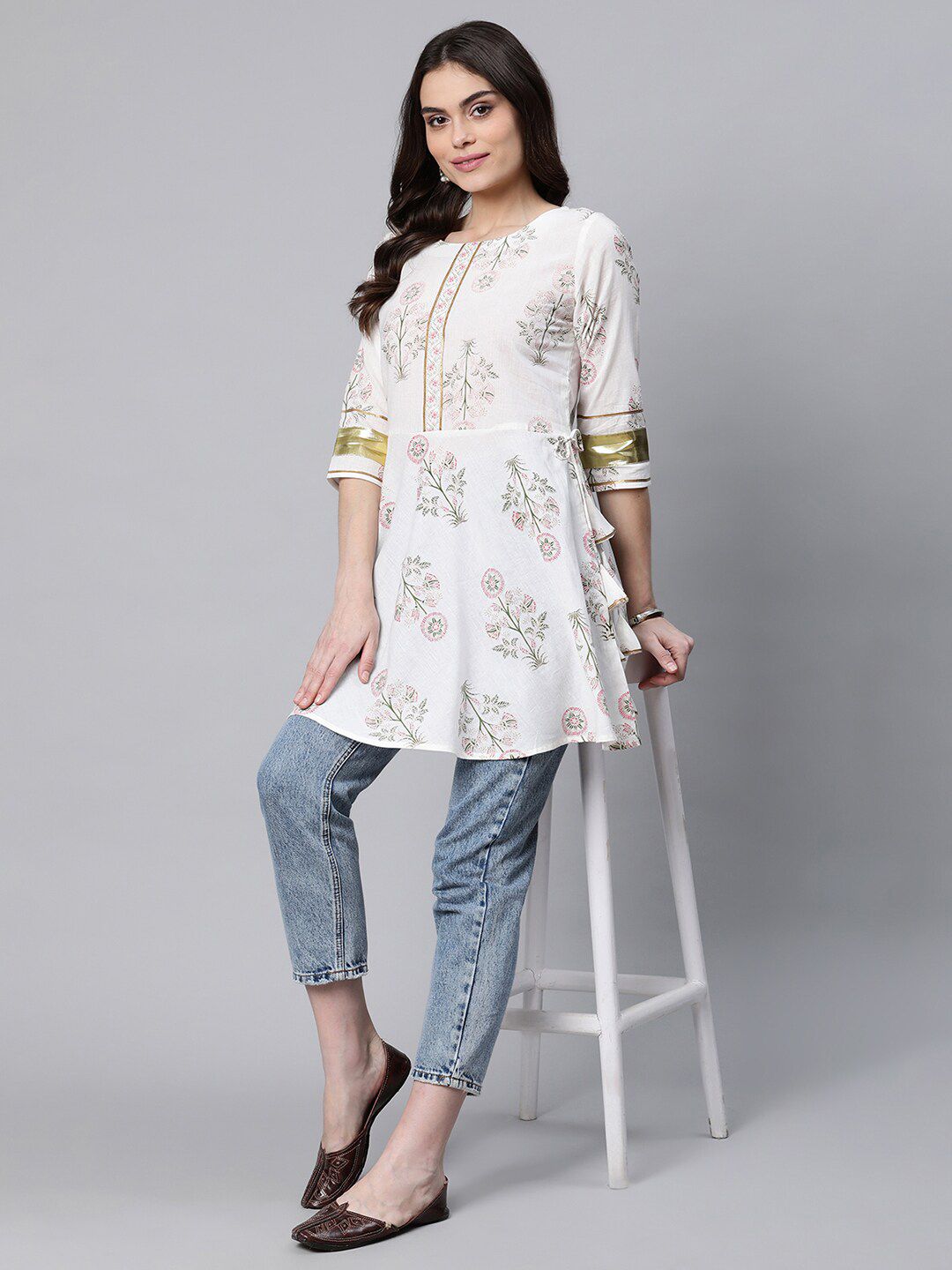 Ahalyaa Off White Green Boat Neck Printed Cotton Tunic Price in India