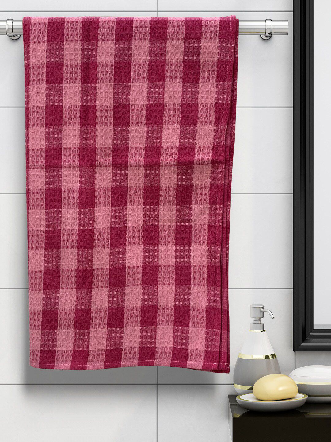 Athom Trendz Set Of 4 Pink Checked 210 GSM Cotton Bath Towels Price in India