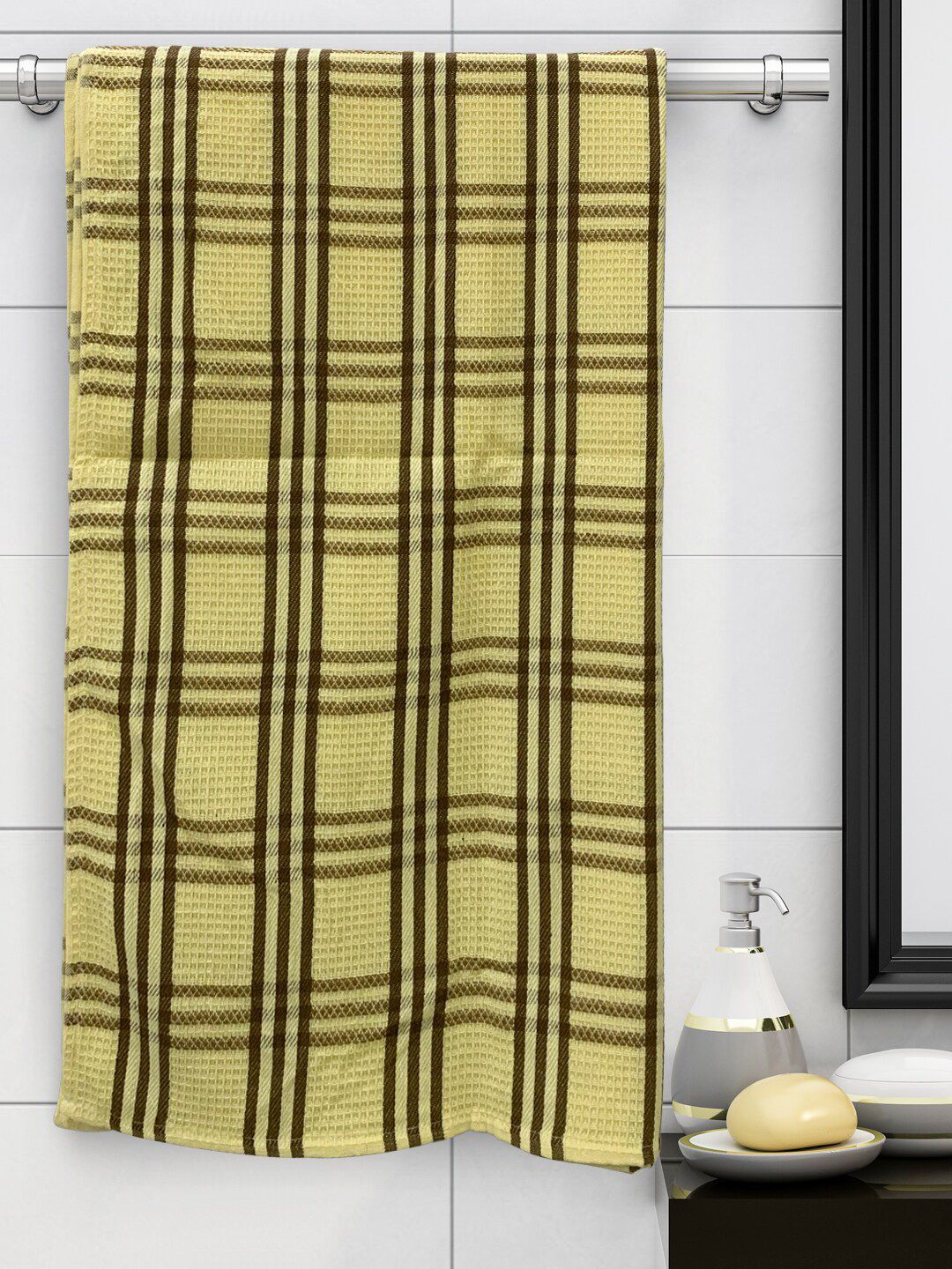 Athom Trendz Yellow Set Of 2 Checked 210 GSM Cotton Bath Towel Price in India