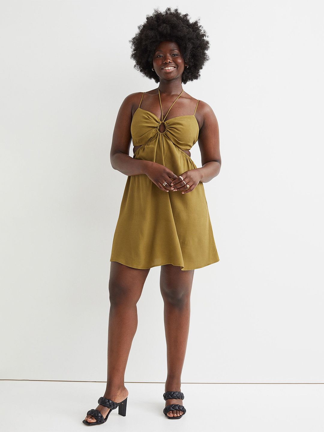 h&m green cut out dress H&M V neck Cut-out Dress in Lime Green, Women's Fashion, Dresses & Sets,  Dresses on Carousell