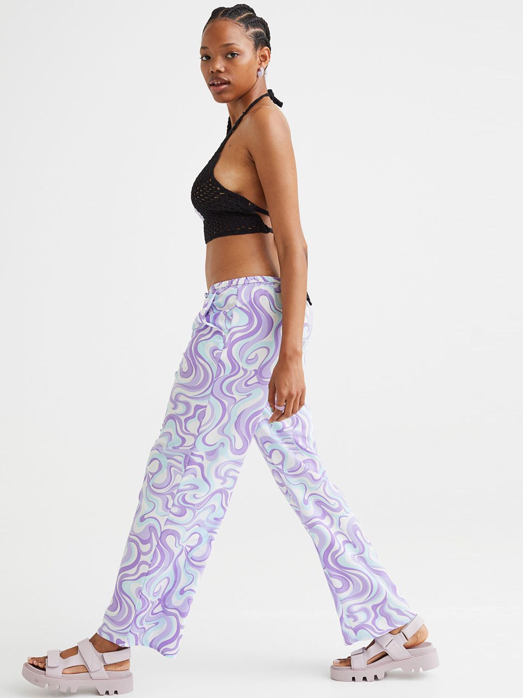 H&M Women Purple & Turquoise Blue Printed Wide Trousers Price in India