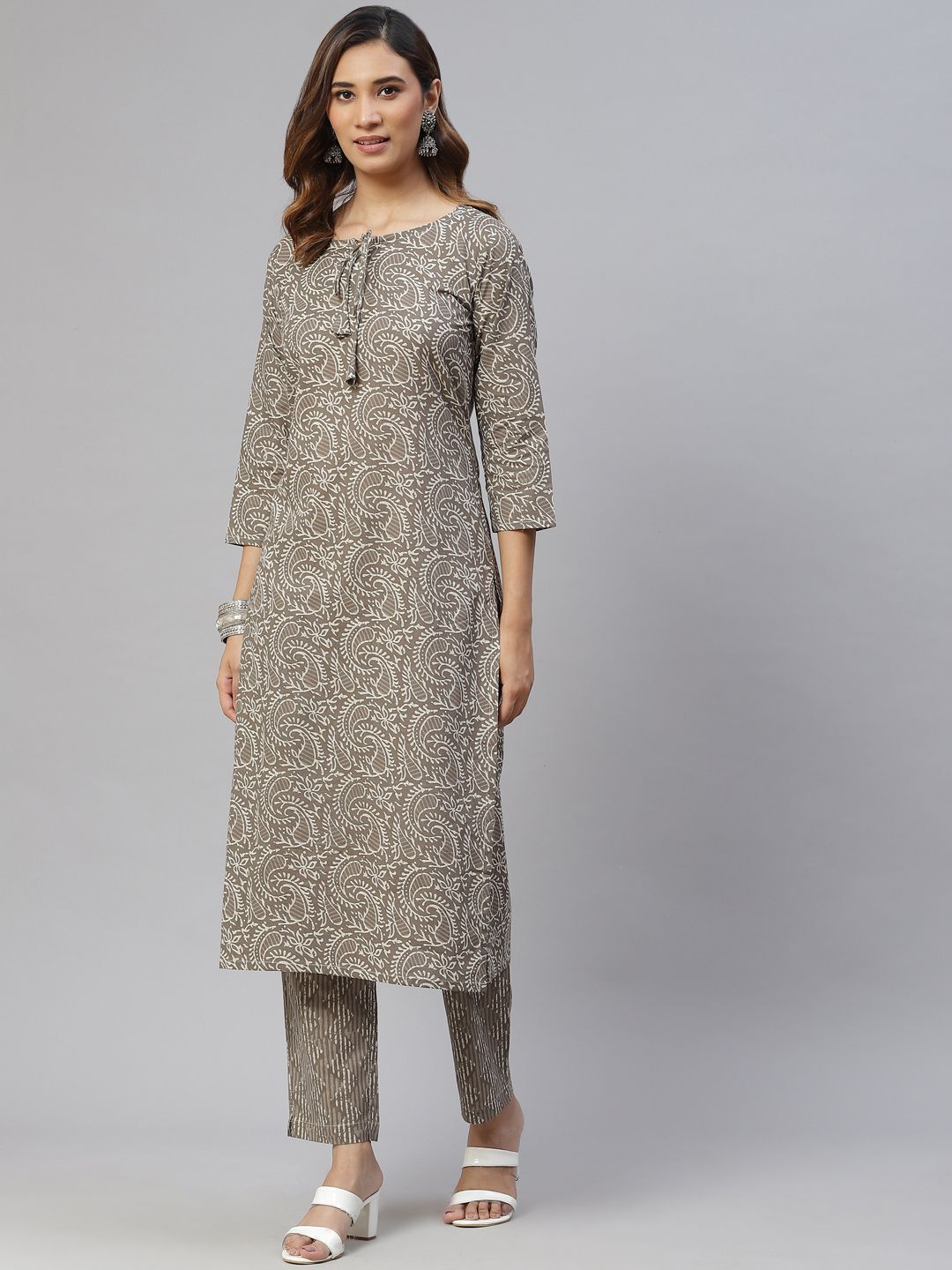 RAJGRANTH Women Grey Ethnic Motifs Printed Kurta with Trousers Price in India