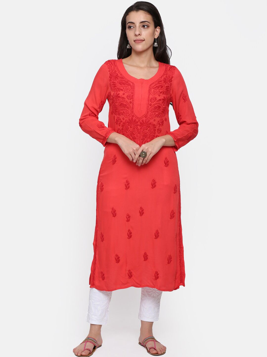 PARAMOUNT CHIKAN Women Red Floral Embroidered Chikankari Kurta Price in India