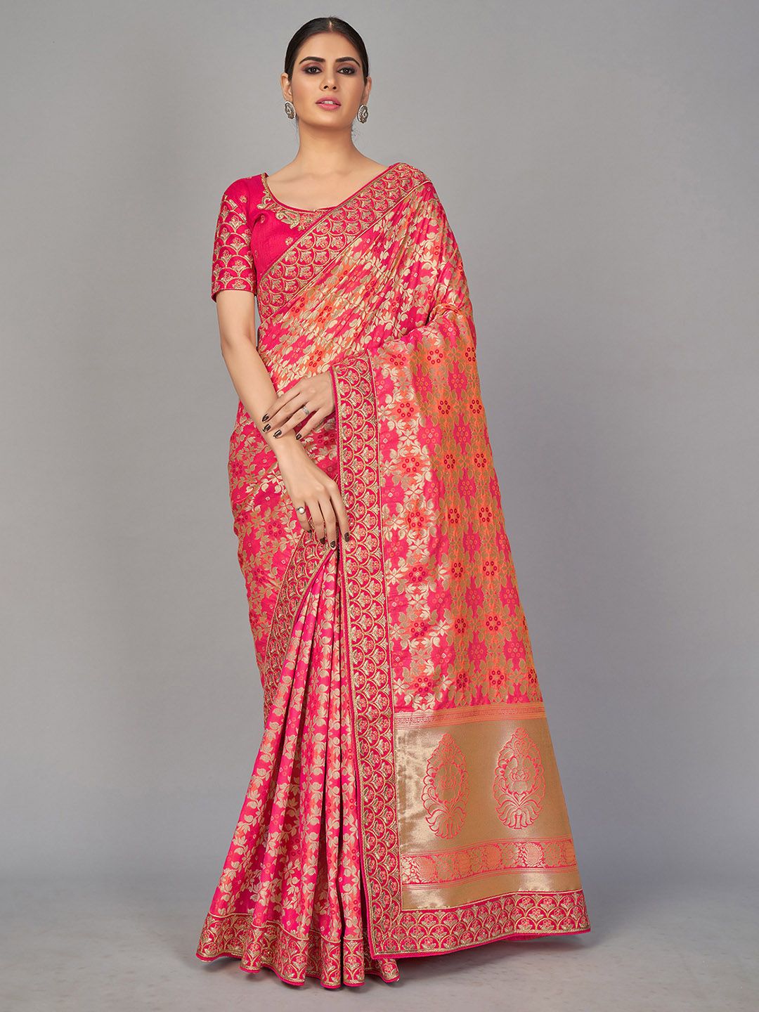 MONJOLIKA FASHION Pink & Gold-Toned Woven Design Embroidered Silk Blend Banarasi Saree