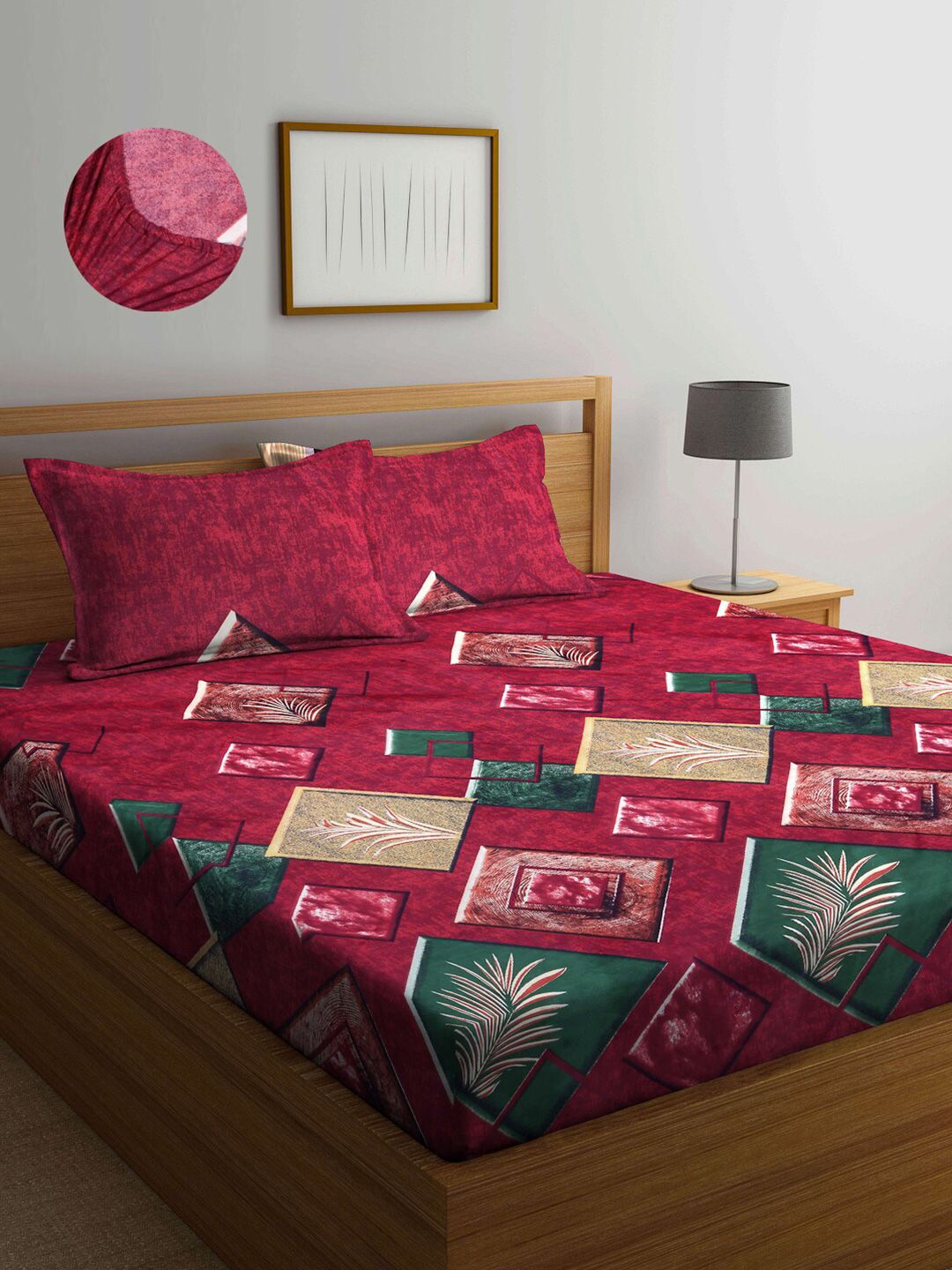 Arrabi Red & Green Geometric 300 TC King Bedsheet with 2 Pillow Covers Price in India