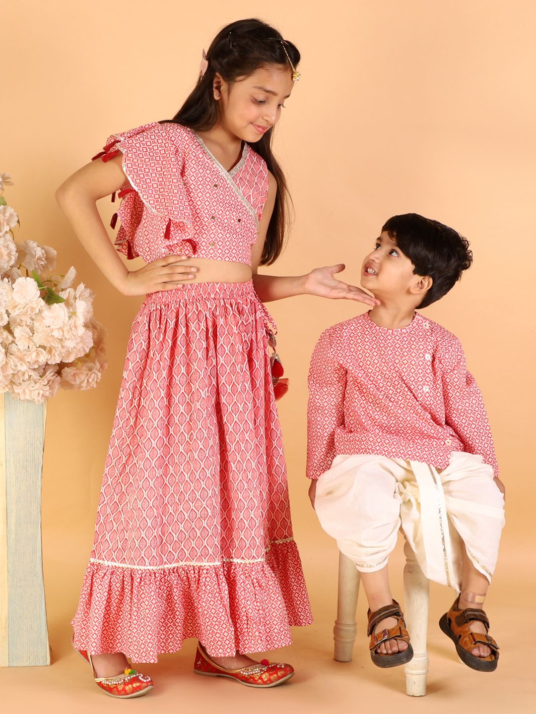 LIL DRAMA Girls Peach-Coloured & White Printed Ready to Wear Lehenga & Choli