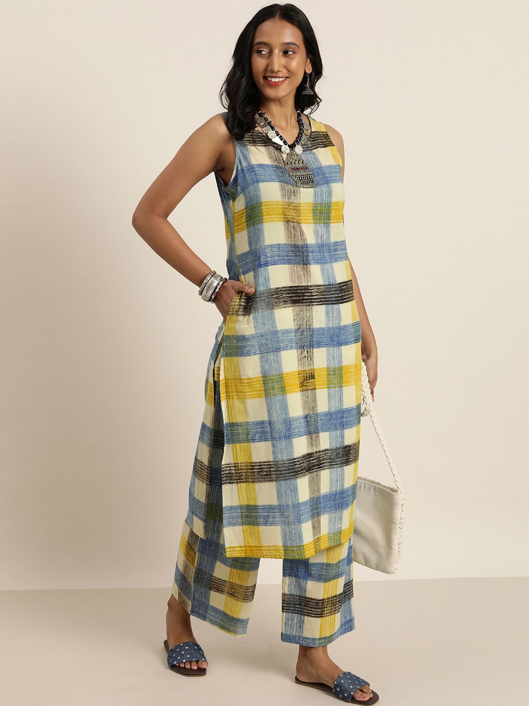 Taavi Women Multicoloured Checked Bagru Pure Cotton Kurta with Trousers
