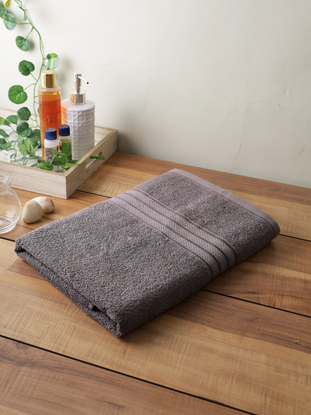 Softweave Unisex Solid 400 GSM Cotton Grey Bath Towels Price in India