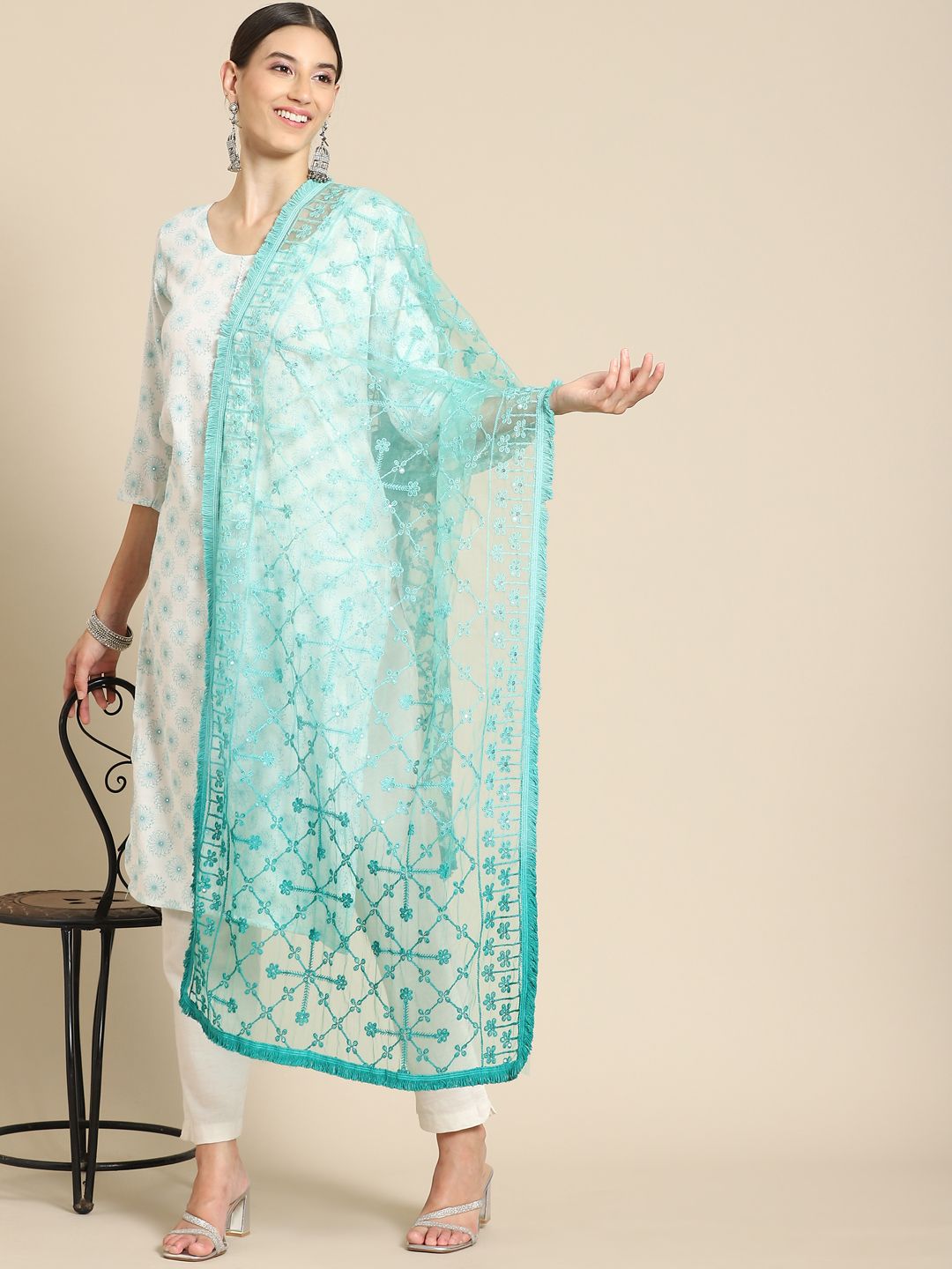 Saadgi Green Chikankari Embroidered Dupatta