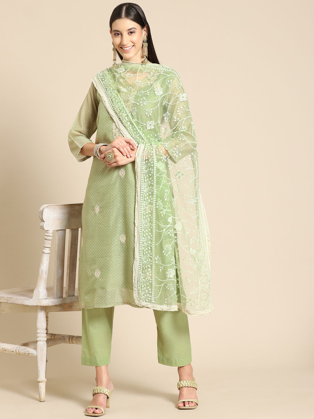 Saadgi Green & Gold-Toned Ethnic Motifs Embroidered Dupatta with Chikankari