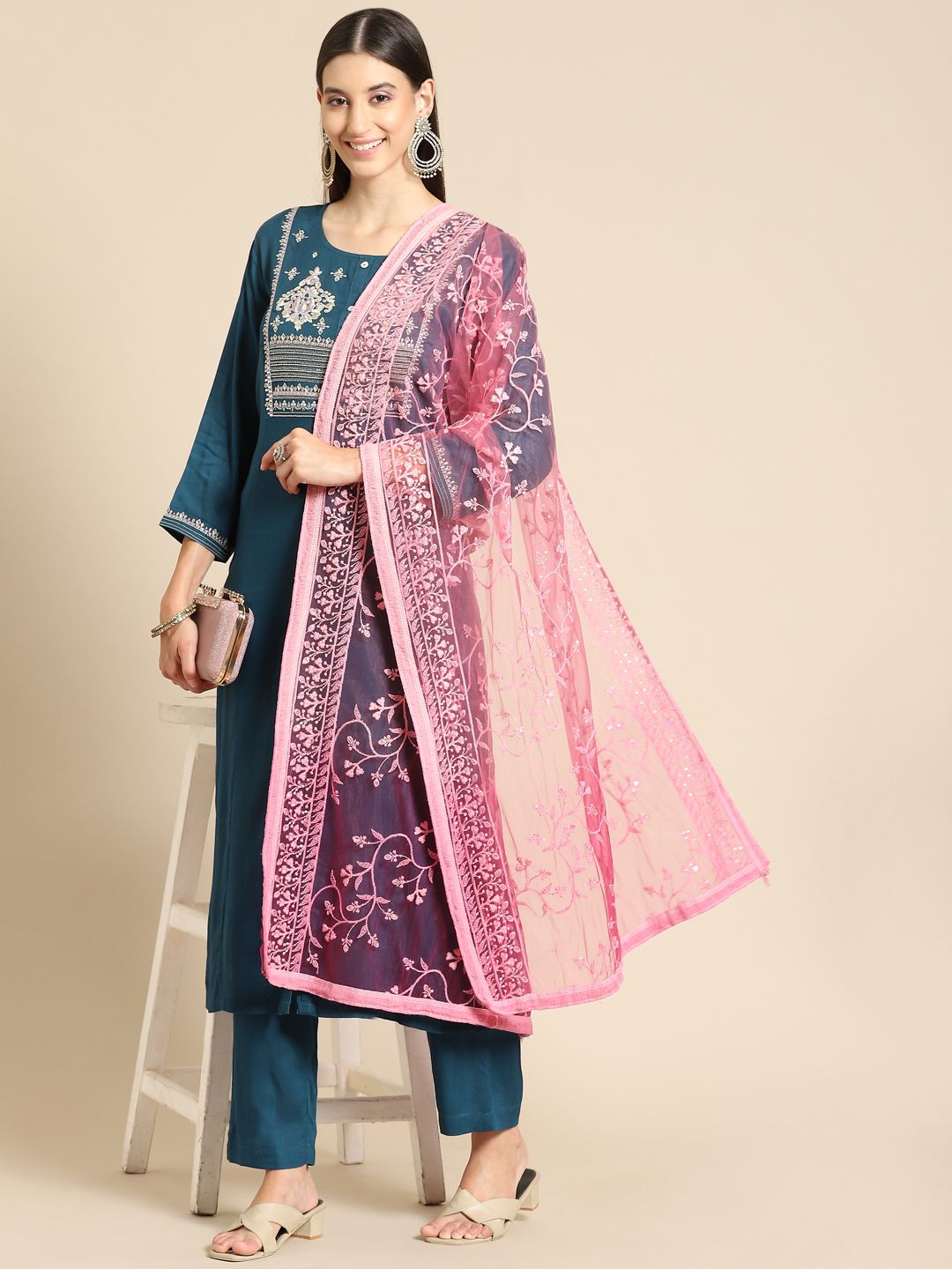 Saadgi Pink & Gold-Toned Ethnic Motifs Embroidered Ombre Dupatta with Chikankari Price in India