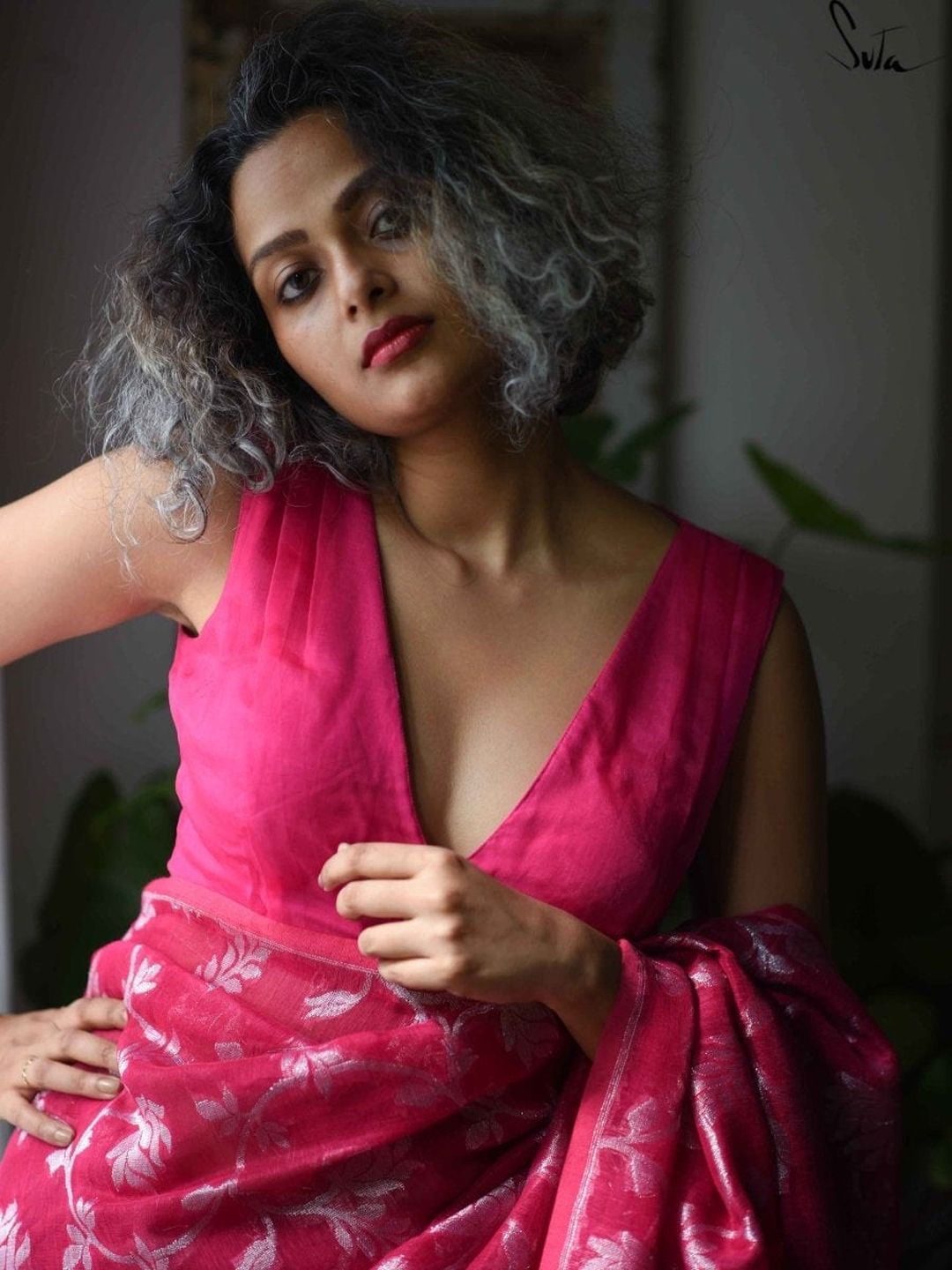 Suta Women Pink Solid Saree Blouse Price in India