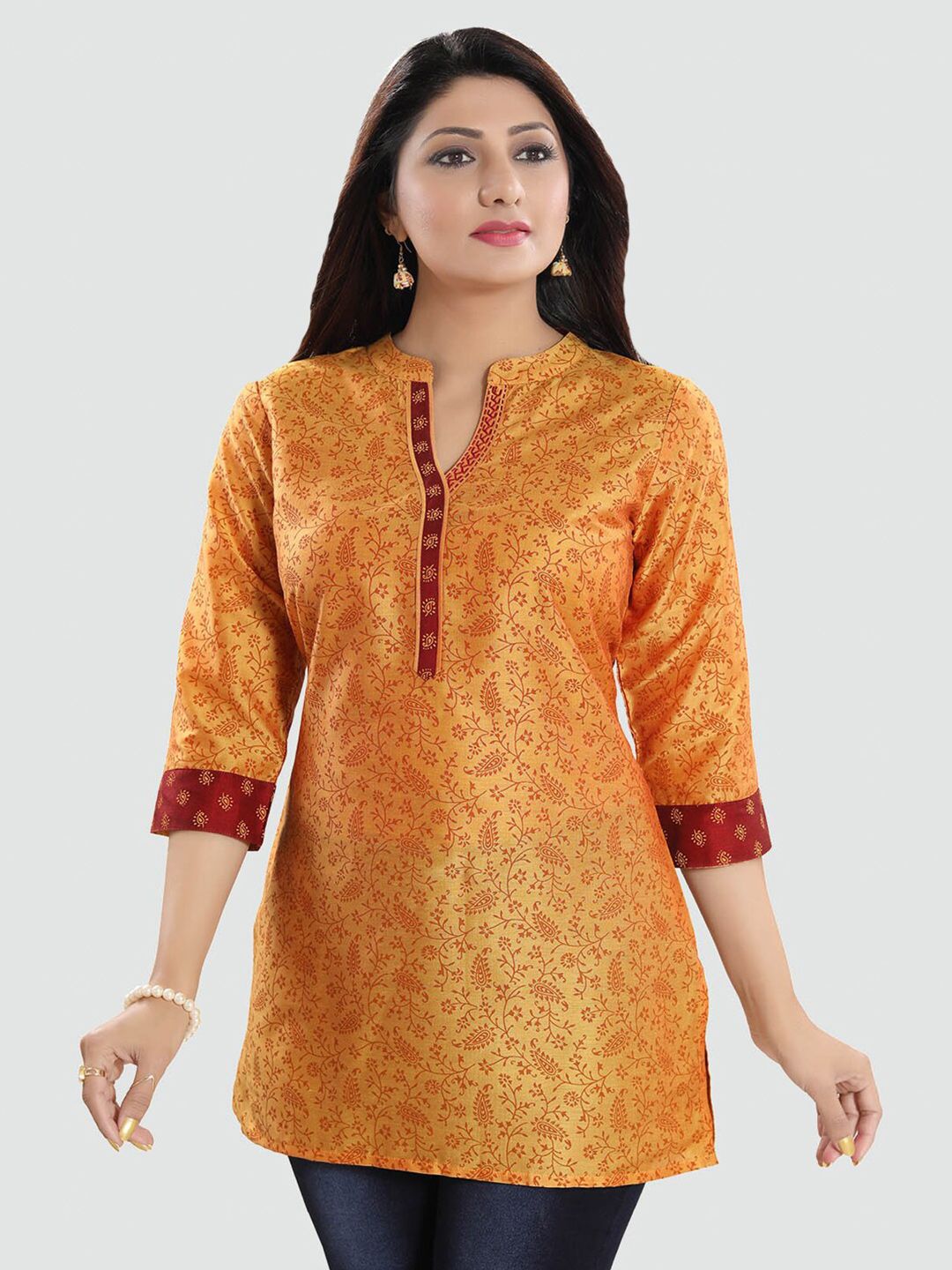 Saree Swarg Women Gold-Toned & Red Floral Printed Kurti Price in India