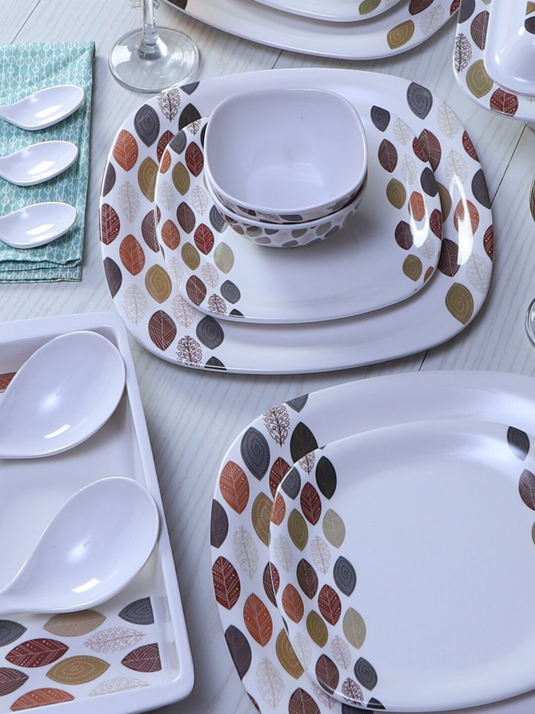 CDI 41 Pieces White & Blue Pieces Printed Melamine Glossy Dinner Set Price in India