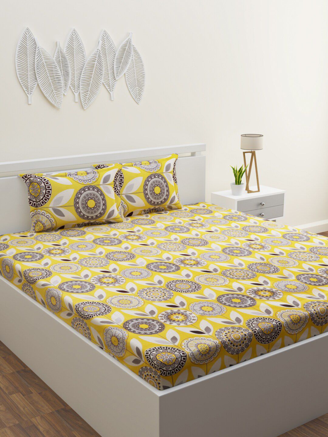 HOME AFFAIRS Yellow Geometric 250 TC King Pure Cotton Bedsheet with 2 Pillow Covers Price in India