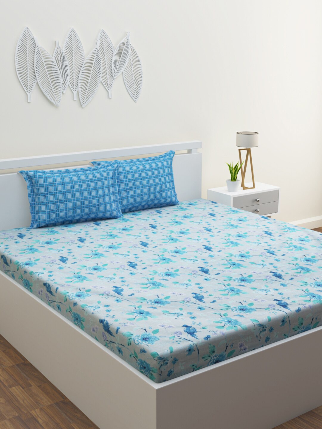 HOME AFFAIRS Blue Floral 250 TC King Bedsheet with 2 Pillow Covers Price in India