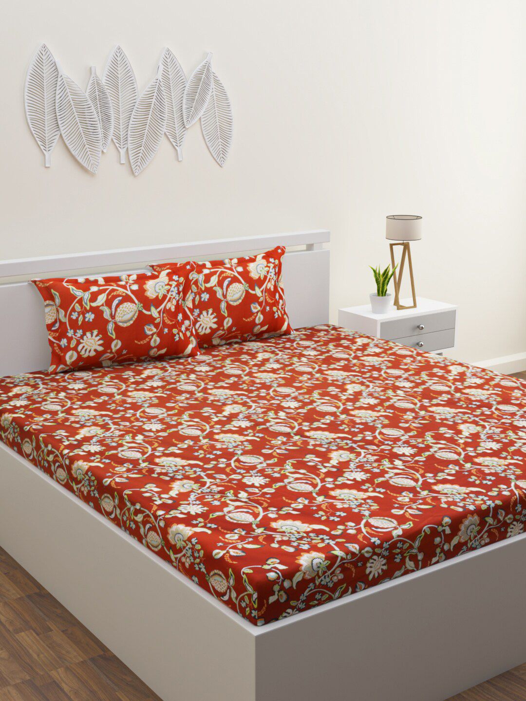 HOME AFFAIRS Maroon & Beige Floral 250 TC Cotton King Bedsheet with 2 Pillow Covers Price in India