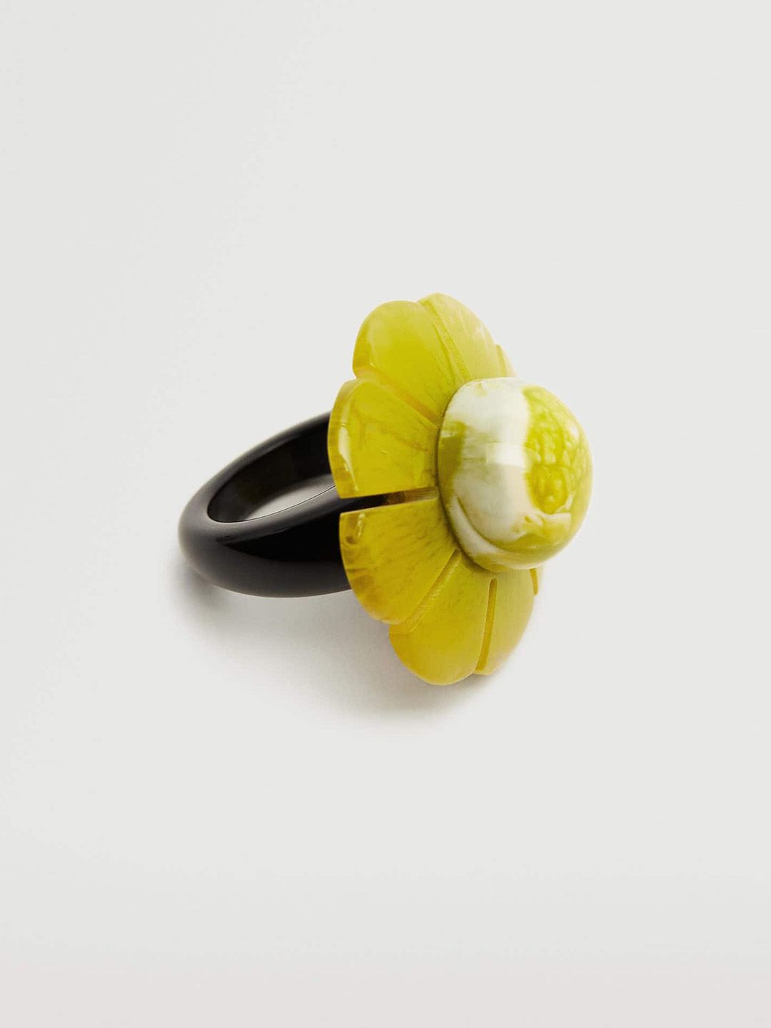 MANGO Women Green & Black Floral-Shaped Finger Ring Price in India