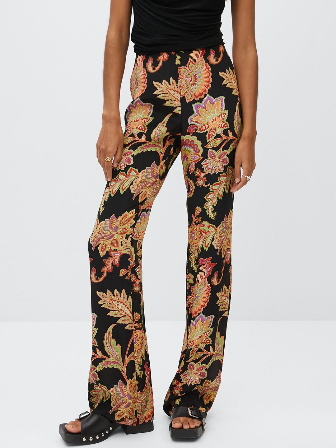 MANGO Women Black & Green Floral Printed Trousers Price in India