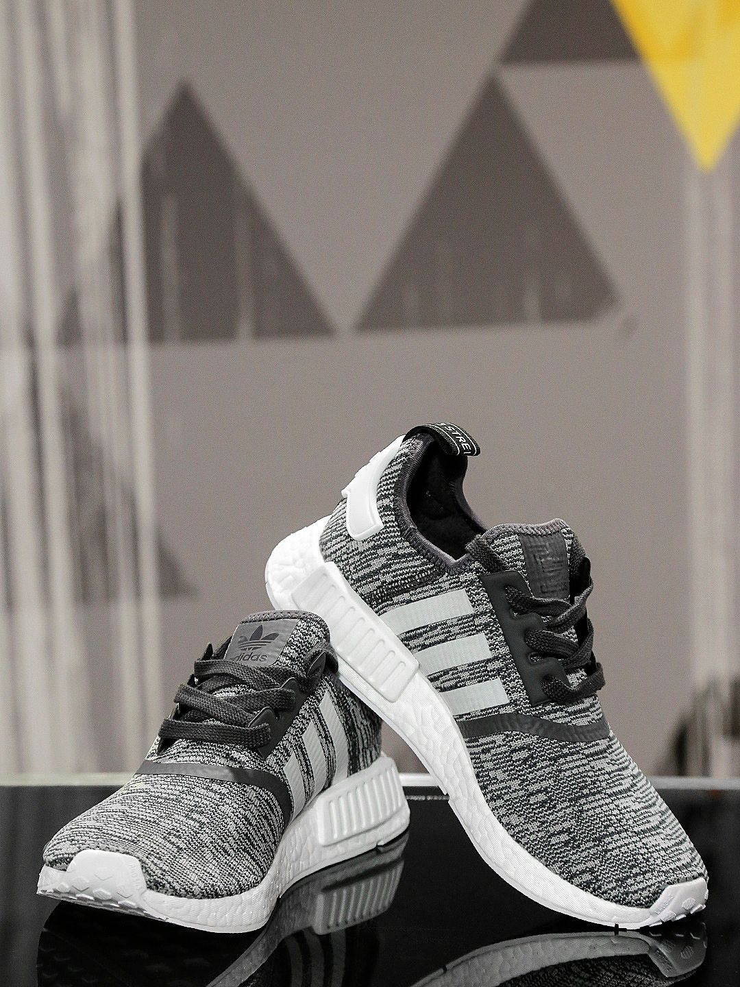 Buy ADIDAS Originals Women Peach-Coloured NMD R1 W Woven Sneakers - Casual Shoes for Women 1827824 | Myntra Buy ADIDAS Originals Women Peach-Coloured NMD R1 W Woven Sneakers - Casual Shoes for Women 1827824 | Myntra