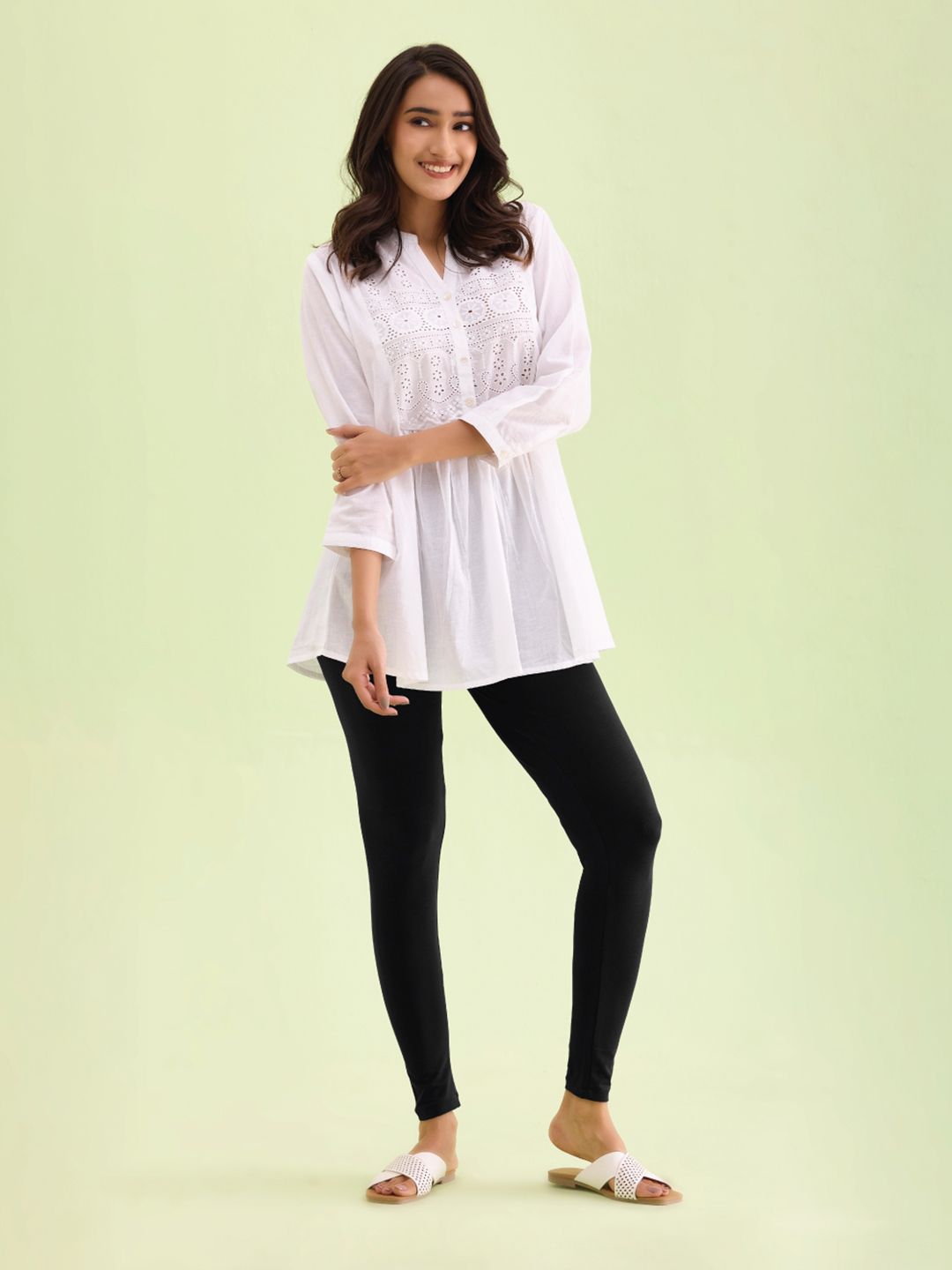 Go Colors Women Black Solid Ankle Length Leggings