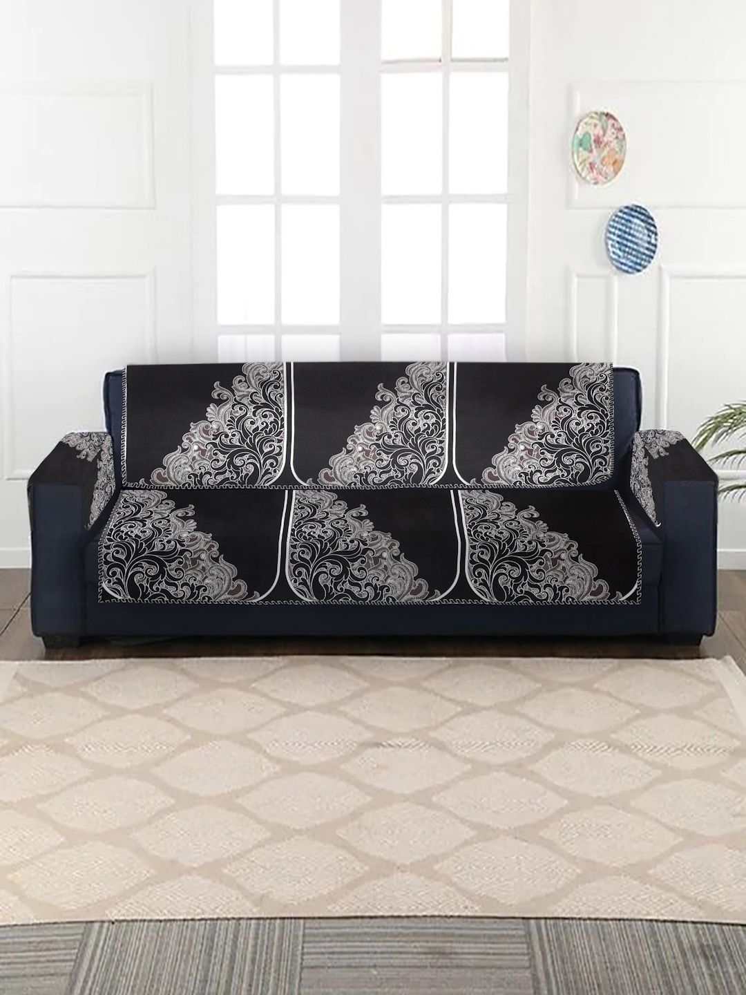 MULTITEX Black Printed 5-Seater Sofa Cover Price in India